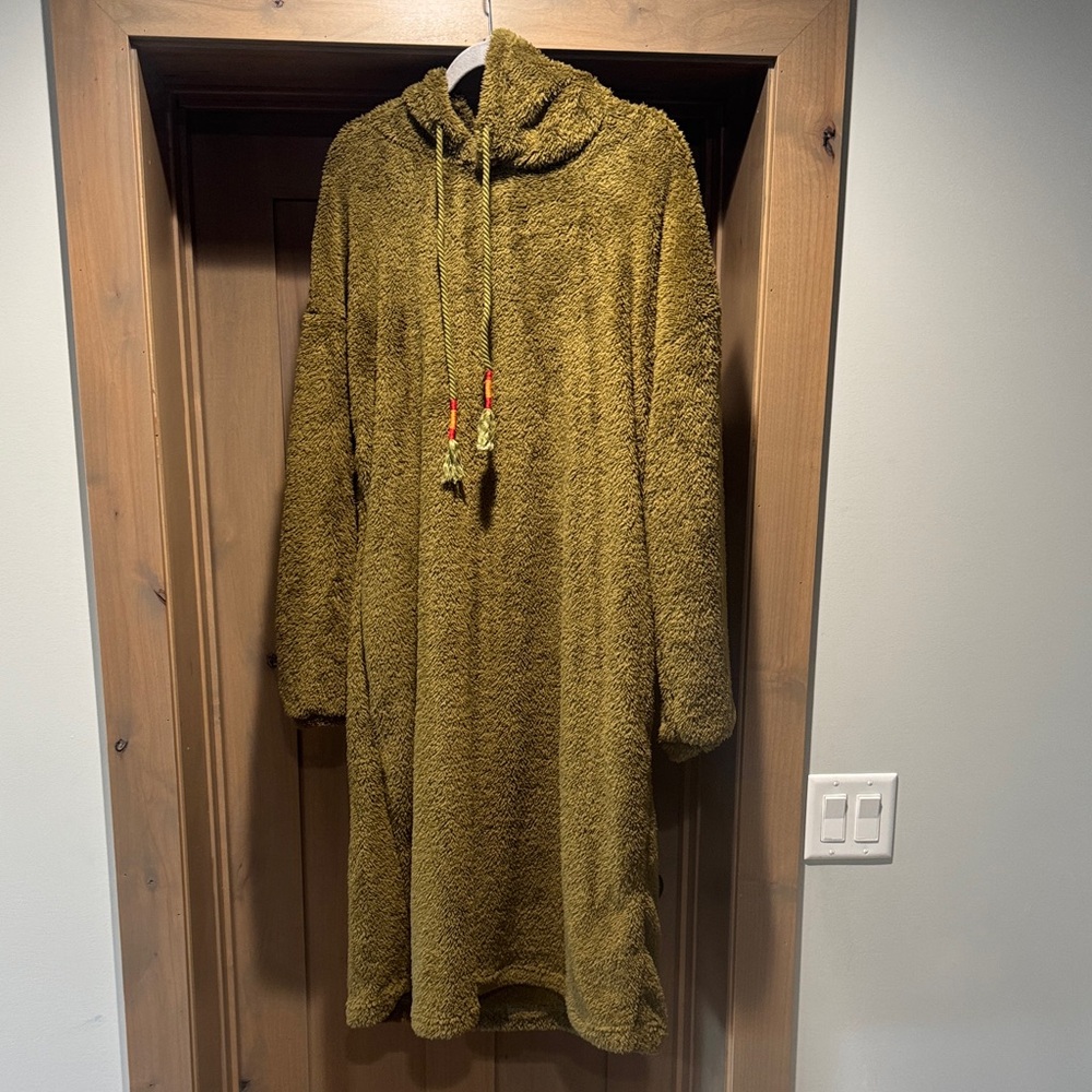 Cozy Olive Green Hooded Fleece